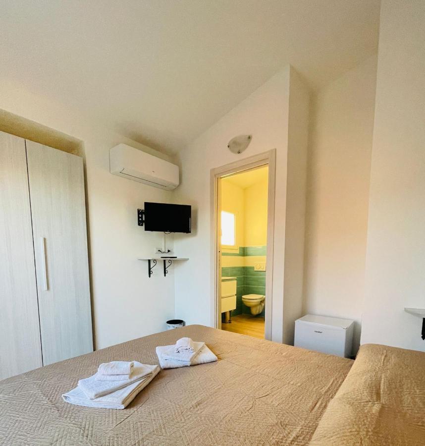 Chrisso Rooms Affittacamere Сан-Теодоро Экстерьер фото
